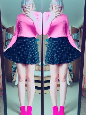 「H&M（エイチ・アンド・エム）のアイテム（スカート、ブラック系）」を使った、Patricia Maryさん（レディース・173cm）の秋コーディネート
