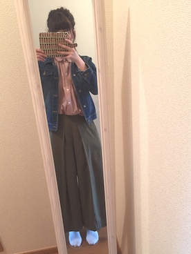 「くるりんぱヘアー」｜し ば  ち ゃ んさん（レディース・158cm）の春コーディネート