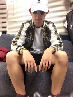 「アイテム（バングル/リストバンド）」を使った、Steven Pengさん（メンズ・182cm・20代）の夏コーディネート