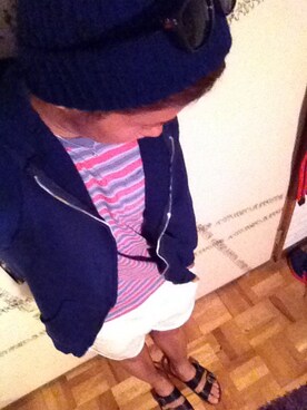 シ・ユンさんのコーディネート