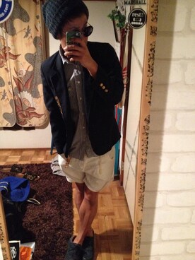 シ・ユンさんのコーディネート