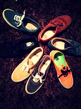 シ・ユンさんのコーディネート