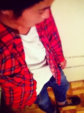 シ・ユンさんのコーディネート