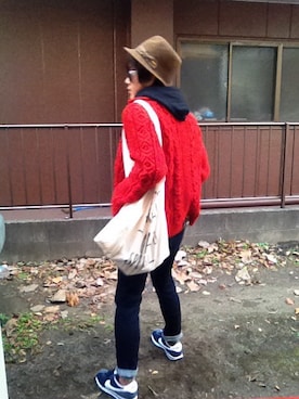 シ・ユンさんのコーディネート