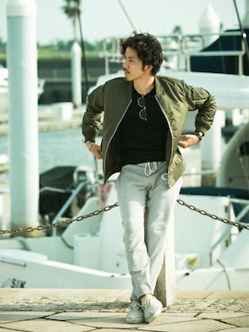 「URBAN RESEARCH Sonny Label（アーバンリサーチサニーレーベル）のアイテム（MA-1）」を使った、shibataniさん（メンズ・180cm）の冬コーディネート