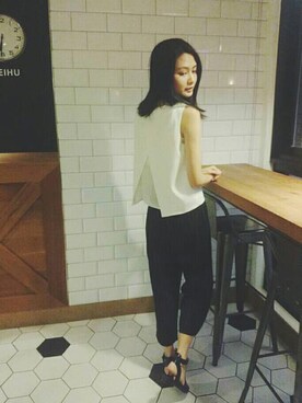 「mooncat（mooncat）のアイテム」を使った、MOONCATさん（レディース・172cm）の秋コーディネート