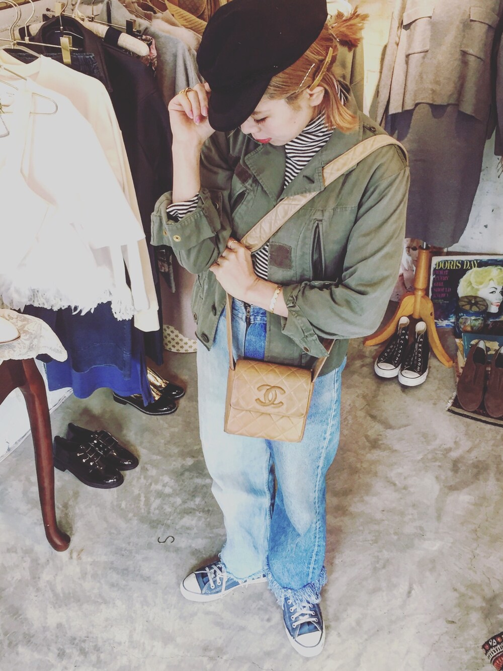 「vintage」｜「VINTAGEのアイテム（ミリタリージャケット、グリーン系）」を使った、ticogさん（レディース・157cm）の冬コーディネートの1枚目の写真