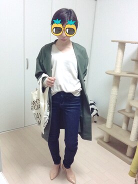 「UNIQLO（ユニクロ）のコットンカシミアVネックニット（ニット/セーター、ベージュ系）」を使った、Piiccaさん（レディース・154cm）の冬コーディネート