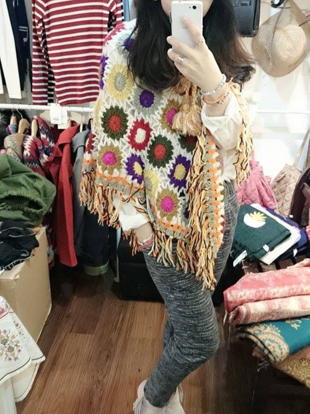 「STYLE、winter、sweet、girly  style 、girl、2014AW、sweet fashion」｜「編織花斗篷（その他アウター、その他）」を使った、Yami miteさん（レディース・168cm）の秋コーディネートの1枚目の写真