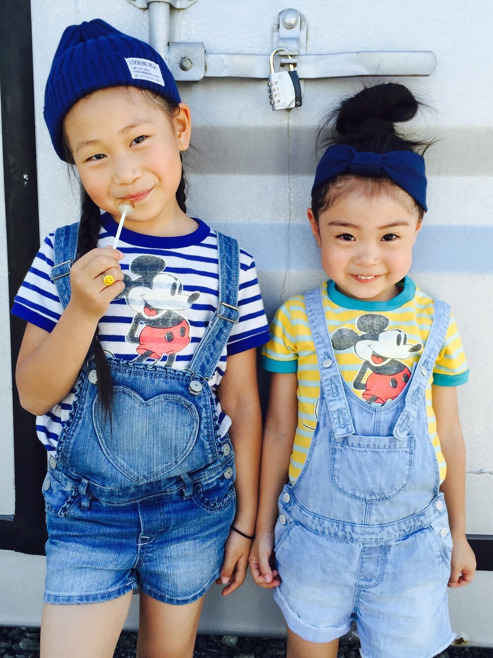 「サロペット、ボーダー、ニット帽、mickey」｜「DENIM DUNGAREEのアイテム（Tシャツ/カットソー、イエロー系）」を使った、Seriiiinaさん（キッズ・100cm）の夏コーディネートの1枚目の写真