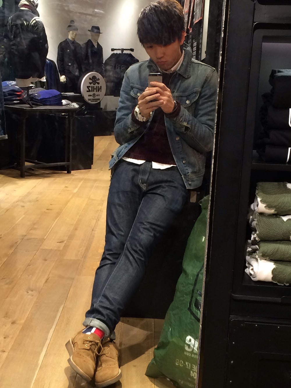 「denim、knit、shirts」｜「Leeのアイテム（デニムジャケット、その他）」を使った、Woodyさん（メンズ・165cm）の夏コーディネートの1枚目の写真