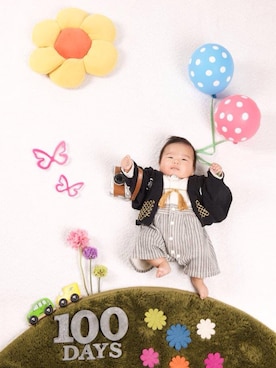 「アイテム（ロンパース、ブラック系）」を使った、ジョーリクさん（キッズ・60cm）の冬コーディネート