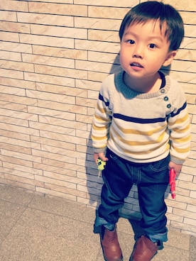 「アイテム（おもちゃ、グリーン系）」を使った、ジョーリクさん（キッズ・90cm）の春コーディネート