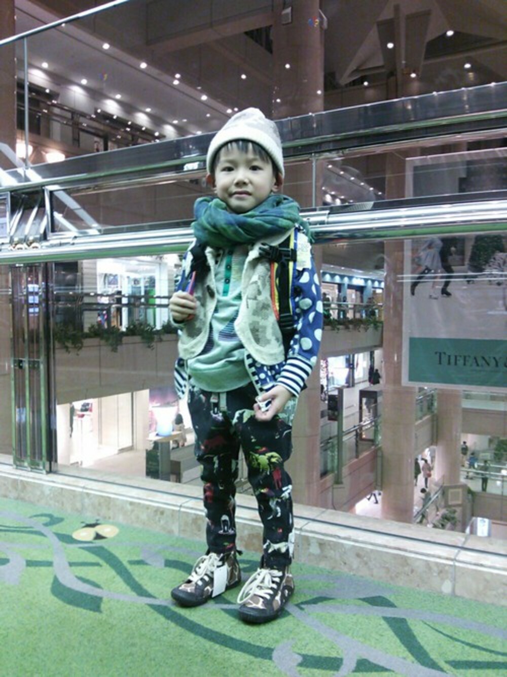 「BOOFOOWOO、子供服、男の子コーデ、スタッフ、BOOFOOWOOWEARコンテスト、BOOハイキング」｜「BOOFOOWOOのベスト（ベスト、ホワイト系）」を使った、landﾁﾐｻさん（キッズ・110cm）の秋コーディネートの1枚目の写真