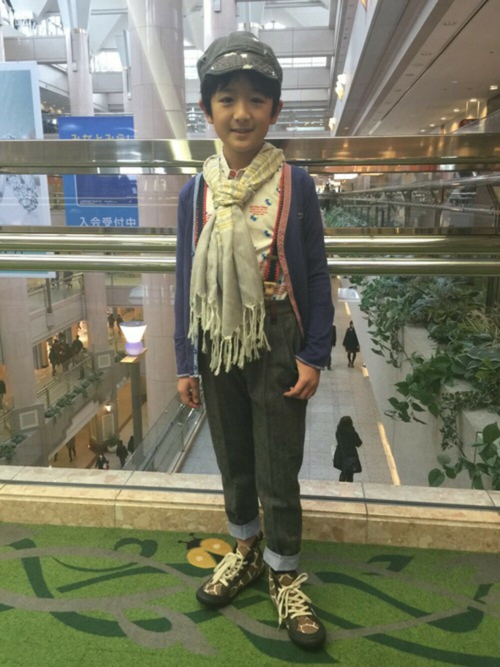 「BOOFOOWOO、子供服、男の子コーデ、スタッフ、ブーフーウーWEARコンテスト、BOOパーティー」｜「One deux booのL/S シャツ （Jr,）（シャツ/ブラウス、ベージュ系）」を使った、landﾁﾐｻさん（キッズ・140cm）の冬コーディネートの1枚目の写真