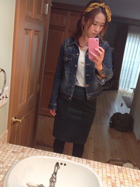 「アイテム（Tシャツ/カットソー、ホワイト系）」を使った、tomomiさん（レディース・163cm）の秋コーディネート