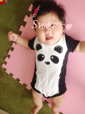 「アイテム（ロンパース、ブラック系）」を使った、soiicoさん（キッズ・70cm）の冬コーディネート