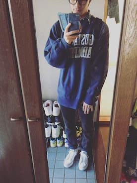 「Champion（チャンピオン）のアイテム（スウェット、ブルー系）」を使った、なおたまるさん（メンズ・175cm）の冬コーディネート