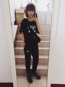 「NIKE(ナイキ)のアイテム(ショルダーバッグ)」を使った、楊昀潼Elsie Yangさん(レディース・159cm)の秋コーディネート