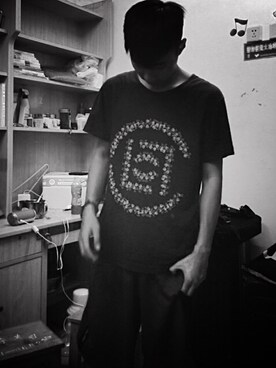 「CLOT（クロット）のアイテム（Tシャツ/カットソー）」を使った、MedusaLLLさん（メンズ・176cm）の秋コーディネート