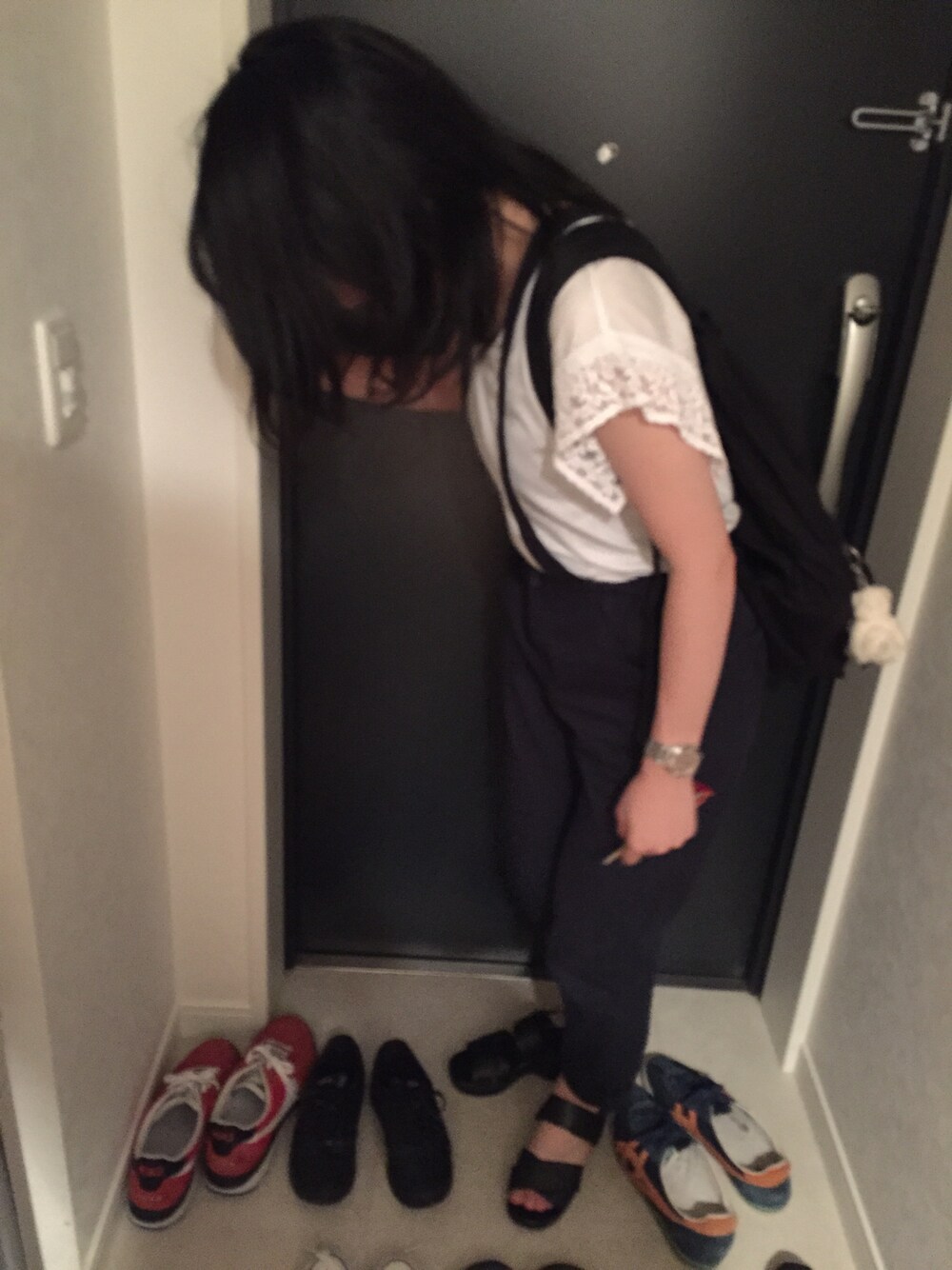 「GUのアイテム（Tシャツ/カットソー、ホワイト系）」を使った、のうねんさん（レディース・155cm）の秋コーディネートの1枚目の写真