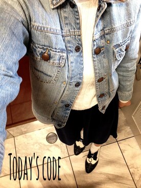 「ヤヌーク」｜「アイテム（デニムジャケット）」を使った、emiryさん（レディース・150cm）の春コーディネート