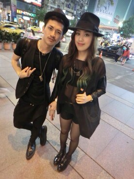 「アイテム（ハット、ブラック系）」を使った、歐利さん（メンズ）の夏コーディネート