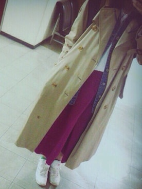 「BURBERRY（バーバリー）のアイテム（トレンチコート、ベージュ系）」を使った、e.s.♪さん（レディース）の春コーディネート