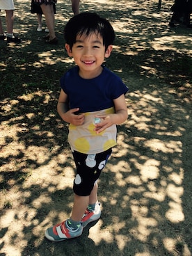 「MoL（モル）のアイテム（パンツ）」を使った、ヒナタさん（キッズ・110cm）の春コーディネート