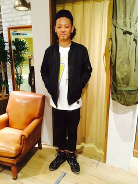 「エアジョーダン」｜「アイテム（MA-1）」を使った、KARASAWAさん（メンズ・173cm）の秋コーディネート