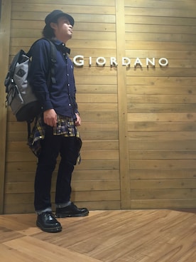 「アイテム（バックパック/リュック、グレー系）」を使った、GIORDANOサンステ福山店さん（メンズ・172cm）の秋コーディネート