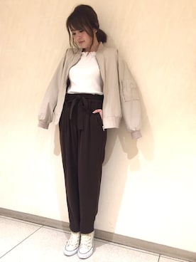 「アイテム（MA-1）」を使った、あっちゃんさん（レディース・155cm・20代）の秋コーディネート