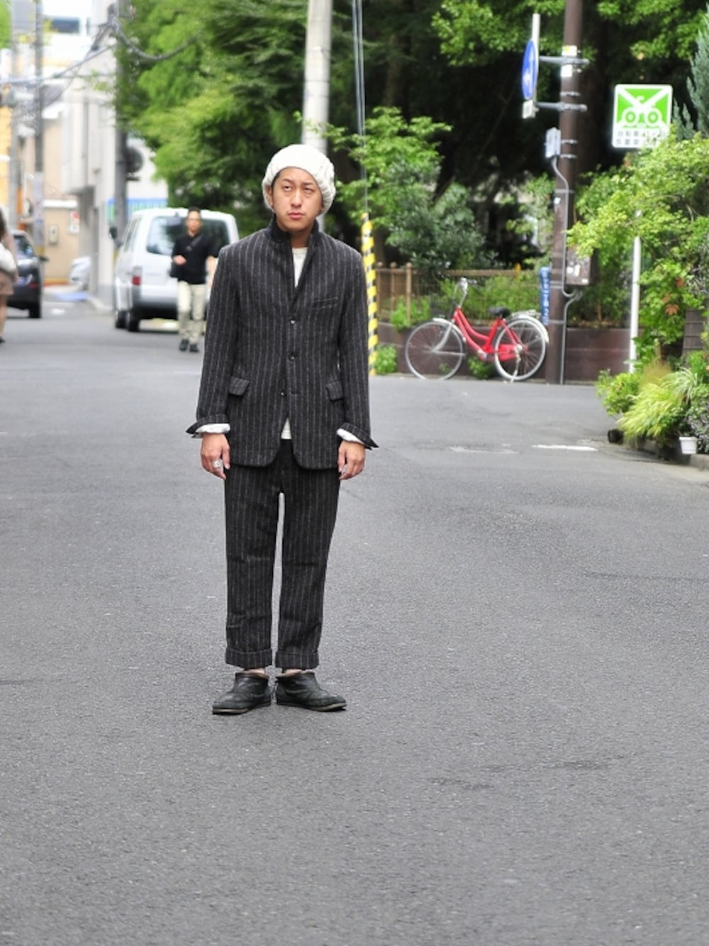 「セットアップ」｜「TOUJOURSのPeaked Lapel Side Vents Jacket（テーラードジャケット、グレー系）」を使った、TsukasaKanamaruさん（メンズ・168cm）の冬コーディネートの1枚目の写真