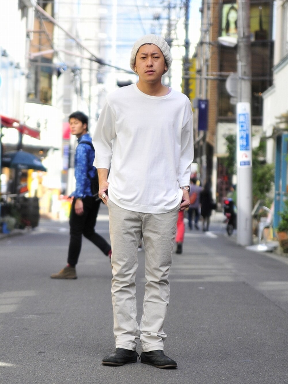 「ホワイトコーデ」｜「HEALTHの 247 big TEE 3/4（Tシャツ/カットソー、ホワイト系）」を使った、TsukasaKanamaruさん（メンズ・168cm）の冬コーディネートの1枚目の写真