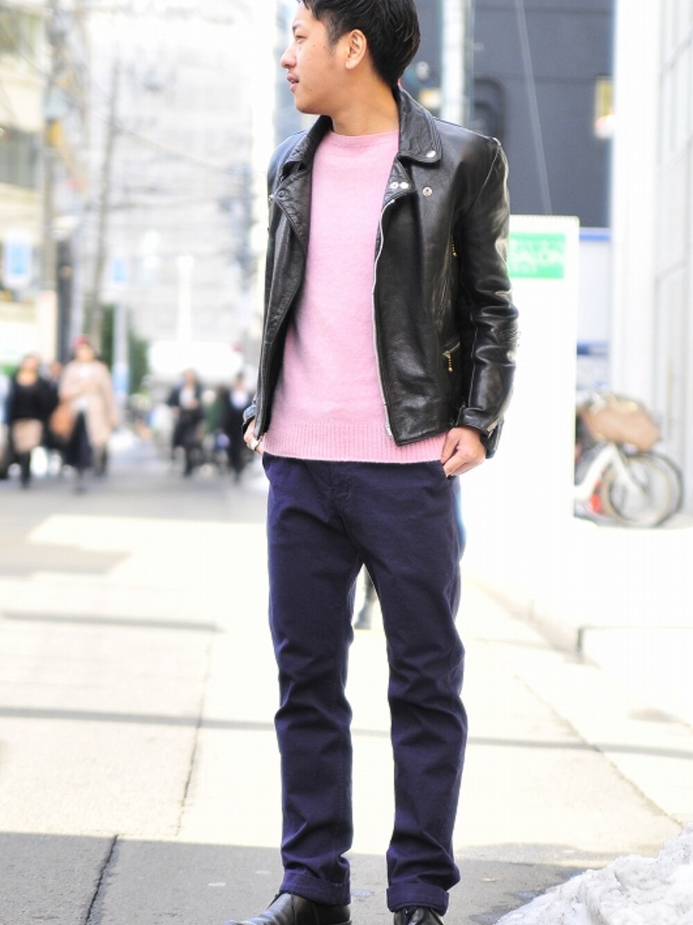「古着、レザージャケット、vintage、ライダースジャケット、古着MIX、スリムパンツ」｜「VINTAGEのINTERSTATE LEATHER Riders Jacket（ライダースジャケット、ブラック系）」を使った、TsukasaKanamaruさん（メンズ・168cm）の冬コーディネートの1枚目の写真