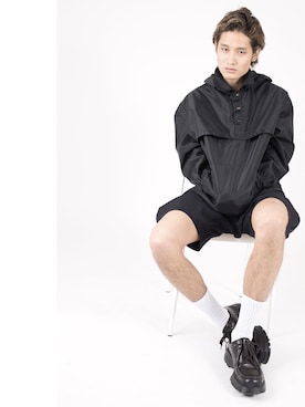 「PRADA（プラダ）のアイテム（モカシン/デッキシューズ）」を使った、PLAYFULさん（メンズ・181cm）の夏コーディネート