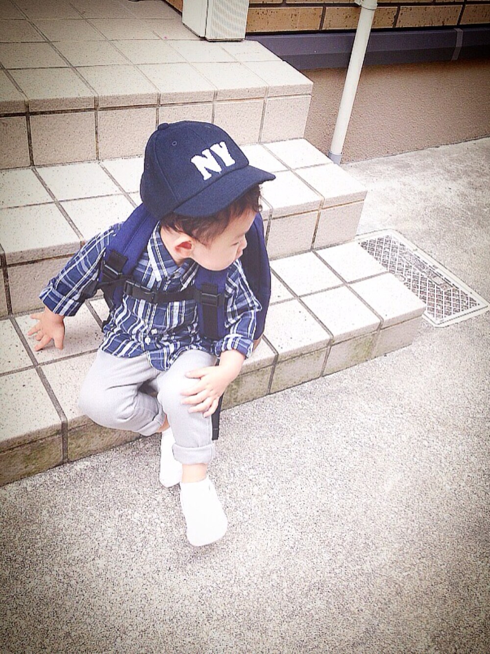 shugoさんの「KIDS キッズスリップオンスニーカー（CIAOPANIC TYPY）」を使ったコーディネートの1枚目の写真