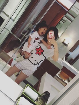 「UNIQLO（ユニクロ）のアイテム（Tシャツ/カットソー、ホワイト系）」を使った、EvaBabyさん（キッズ）の夏コーディネート