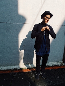 「NEIL BARRETT（ニールバレット）のアイテム（シャツ/ブラウス）」を使った、ShangLei Wenさん（メンズ・180cm）の春コーディネート