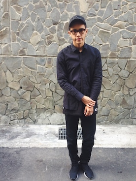 「NEIL BARRETT（ニールバレット）のアイテム（シャツ/ブラウス）」を使った、ShangLei Wenさん（メンズ・180cm）の夏コーディネート