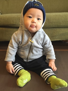 「Carter's（カーターズ）のアイテム（パーカー）」を使った、ASAHIさん（キッズ・70cm）の秋コーディネート