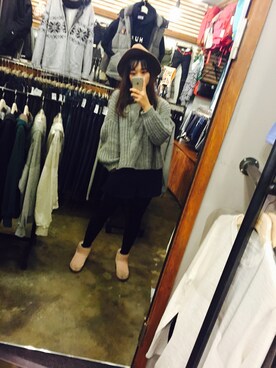 Jingwen Yanさんのコーディネート