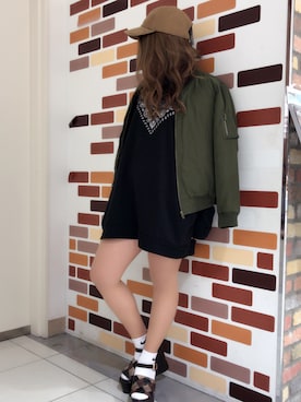 「SpRay（スプレイ）のアイテム（MA-1）」を使った、PINK DIAMOND川口店さん（レディース・158cm）の秋コーディネート