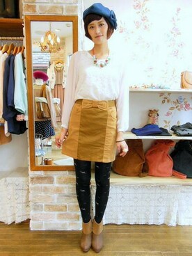 「アイテム（ブーティ、イエロー系）」を使った、やまださん（レディース・163cm）の秋コーディネート
