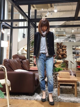 「テーパードデニム」｜「アイテム（ノーカラージャケット）」を使った、おまきさん（レディース・157cm）の秋コーディネート