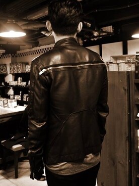 「Saint Laurent」｜「アイテム（その他アウター）」を使った、HaydenHaoyさん（メンズ・180cm）の春コーディネート