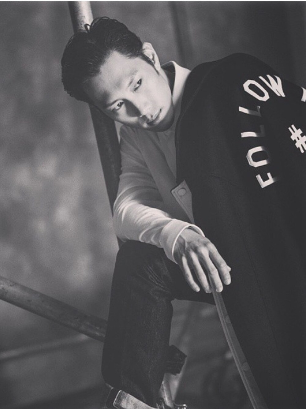 「ports 1961のアイテム（ジャケット/アウター、ブラック系）」を使った、mak chau shingさん（メンズ・172cm）の夏コーディネートの1枚目の写真