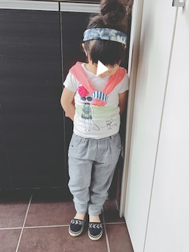「グレーパンツ」｜hiiiiさん（キッズ・100cm）の春コーディネート