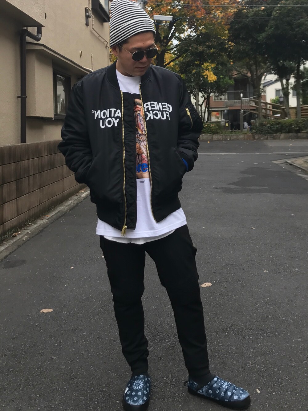 「supreme、アンダーカバー、supreme×UNDERCOVER、ザラ、ジャージーパンツ、黒、supreme×ノースフェイス」｜「Supreme のアイテム（ニットキャップ/ビーニー、ブラック系）」を使った、りょーたさん（メンズ・170cm）の秋コーディネートの1枚目の写真