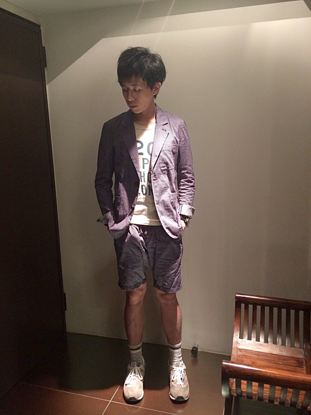 「水玉、セットアップ、夏コーデ、ニューバランス、シンプル、ショートパンツ」｜「ATTACHMENTのJacket（テーラードジャケット、パープル系）」を使った、hAoさん（メンズ・176cm）の春コーディネートの1枚目の写真